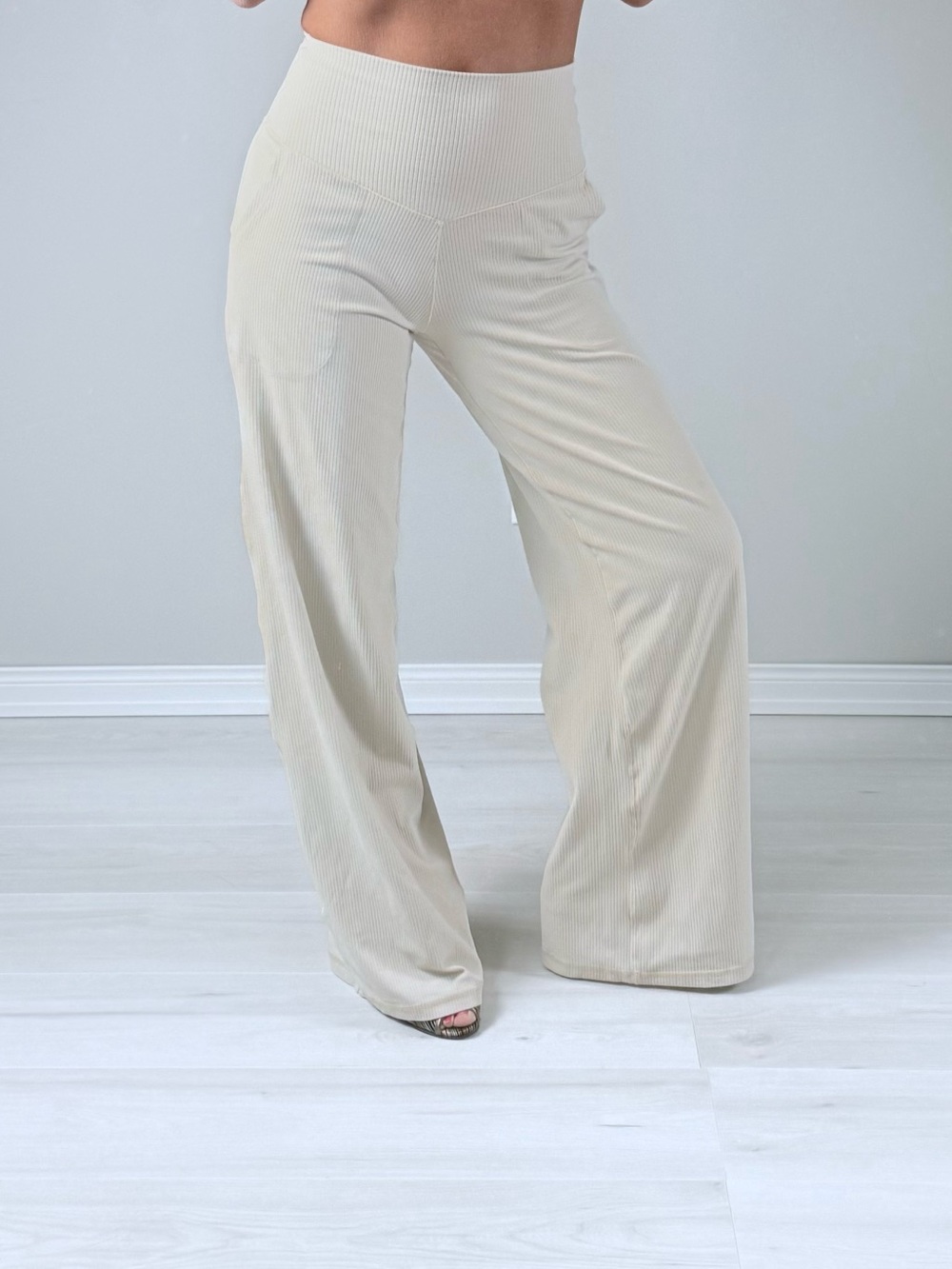 aerie Ribbed Wide-Leg High Waist Pants in Cream